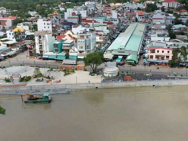Bến Cát